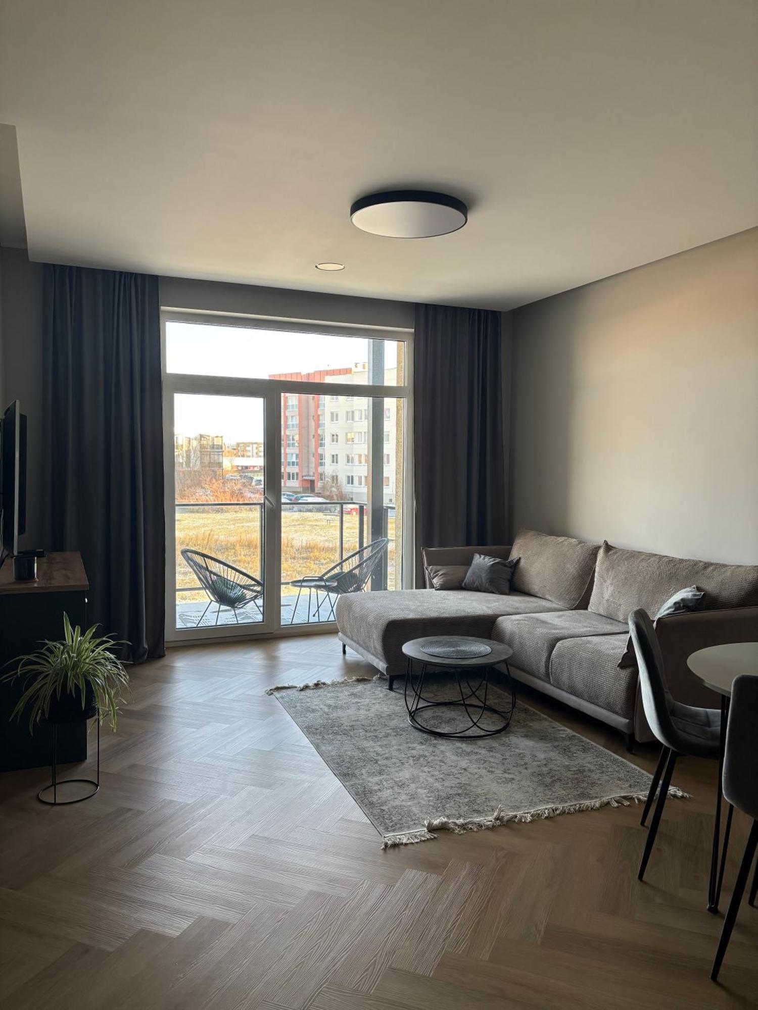 Leilighet Ainiu Gatves Apartamentai *